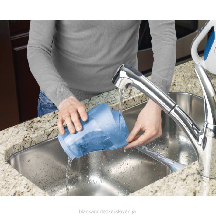 BLACK+DECKER ročni sesalnik dustbuster 8B2Z45 čiščenje