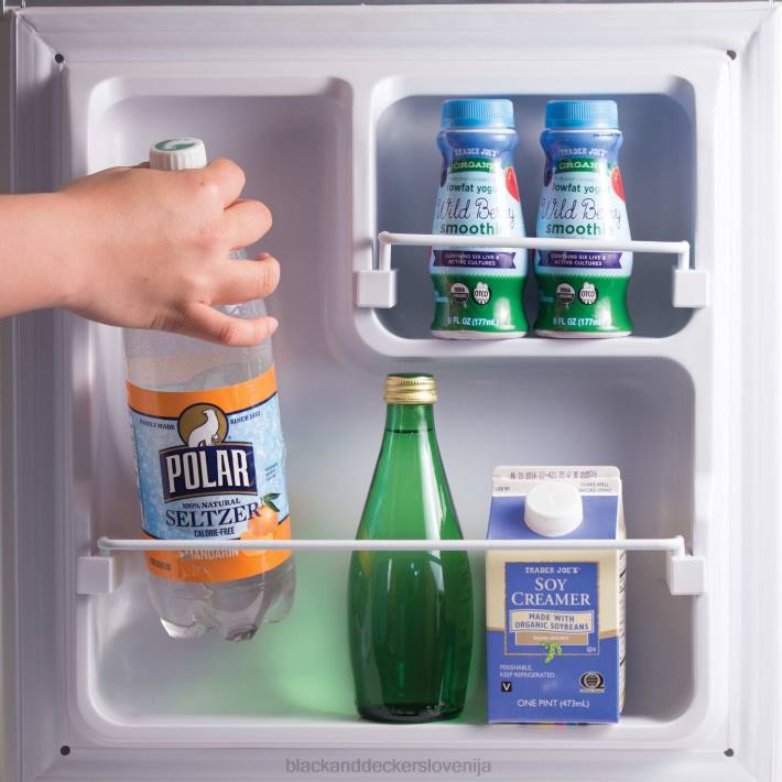 BLACK+DECKER 1,7 cu. ft Energy Star hladilnik z zamrzovalnikom 8B2Z303 kuhinja