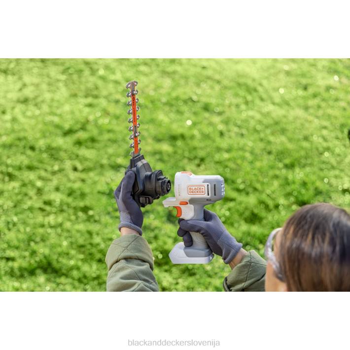 BLACK+DECKER matrix strižni nastavek za grmičevje s kovčkom za shranjevanje 8B2Z403 na prostem