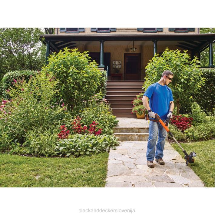 BLACK+DECKER 12-palčni obrezovalnik z vrvico maks. 20 V 8B2Z478 na prostem