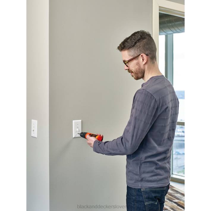 BLACK+DECKER Akumulatorski izvijač 2,4 V max 8B2Z589 orodja